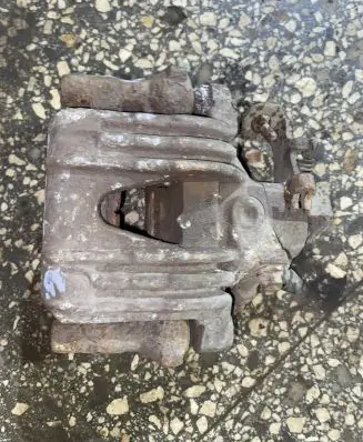 Opel Astra G Rear brake caliper