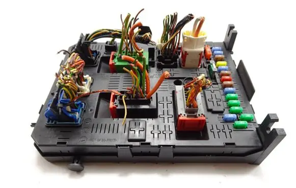 Peugeot 5008 Comfort/convenience module 966689538002 212453302 212456301