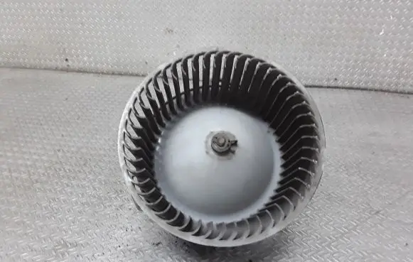 Mazda 3 I Heater fan/blower 8940000