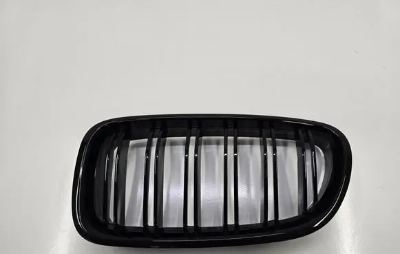 BMW 5 F10 F11 Front bumper upper radiator grill 7336477