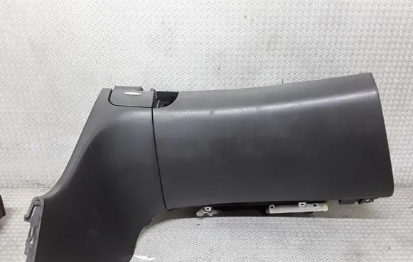 Mercedes-Benz E W211 Glove box set T0013770