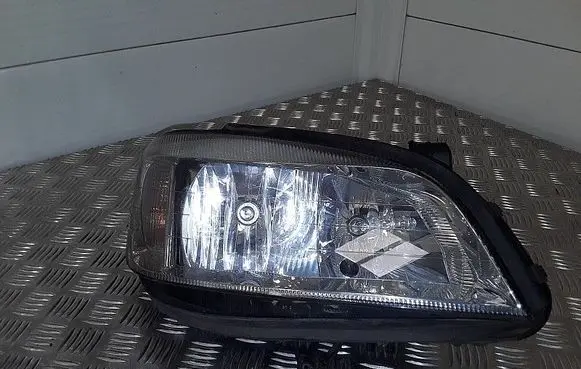 Opel Zafira A Headlight/headlamp 90582022