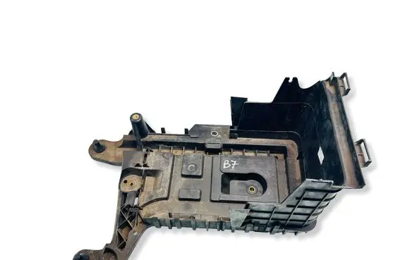 Volkswagen Golf VI Battery tray 1K0915333