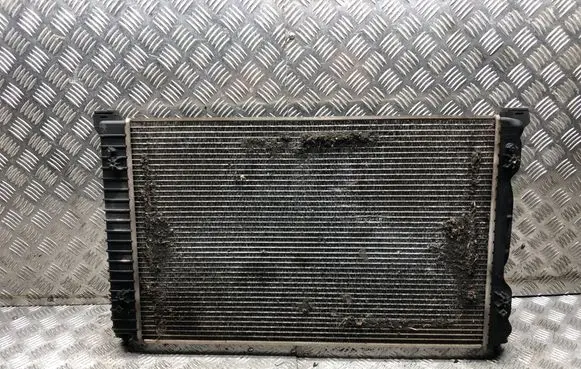 Audi A4 S4 B7 8E 8H Coolant radiator 8E0121251L
