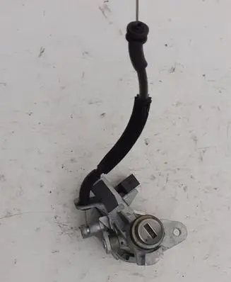 Audi A6 S6 C6 4F Tailgate/trunk/boot lock/catch/latch 8E0827573