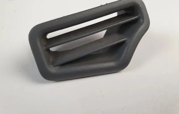 Mercedes-Benz Vito Viano W639 Dashboard side air vent grill/cover trim A6398310360