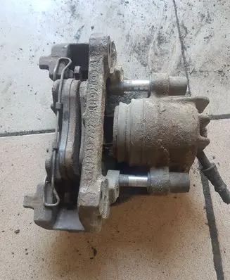 Volvo V70 Front brake caliper
