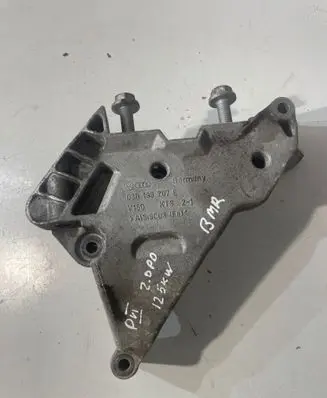 Volkswagen PASSAT B6 Engine mounting bracket 03G199207E V150