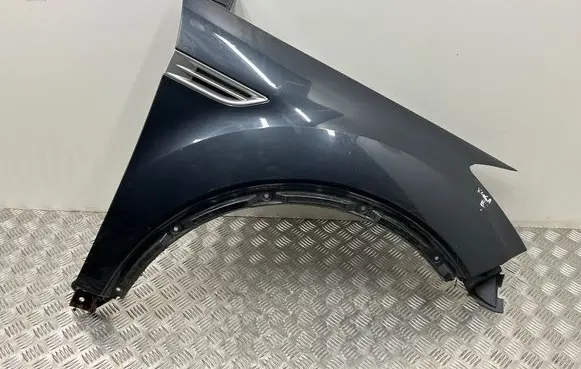 Ford Kuga I Fender