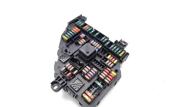 BMW 5 F10 F11 Fuse module 9210857 117033452