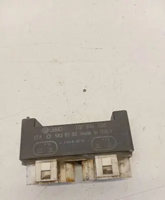 Coolant fan relay