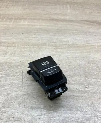 BMW 5 F10 F11 Hand parking brake switch 6822518