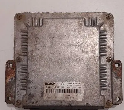 Renault Laguna II Engine control unit/module 0281010637 8200085386 8200211711
