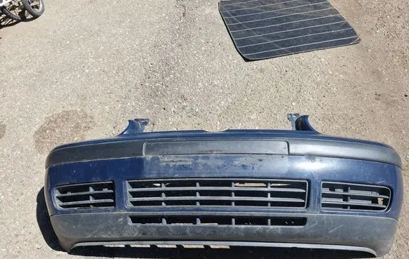 Volkswagen Golf IV Front bumper