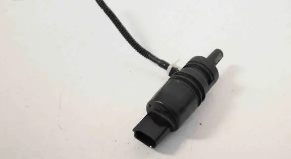 BMW 4 F36 Gran coupe Windscreen/windshield washer pump 7302589