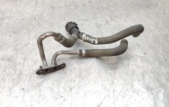 Coolant pipe/hose