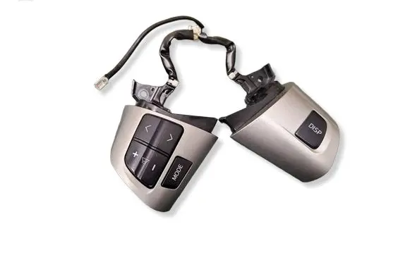 Toyota Auris 150 Steering wheel buttons/switches 8425002050