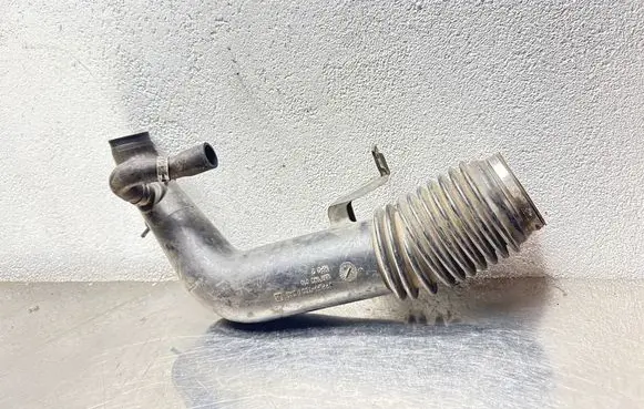 Opel Frontera B Turbo air intake inlet pipe/hose 897142010