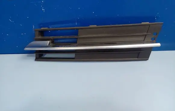 Front bumper lower grill