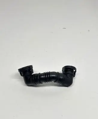 Volkswagen PASSAT B6 Breather/breather pipe/hose 03G103493