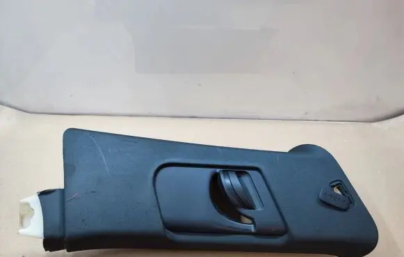 Audi Q7 4L (B) pillar trim (top) 4L0867287