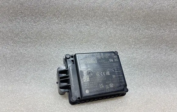 Audi Q3 F3 Distronic sensor radar 2Q007550B 2Q0907819
