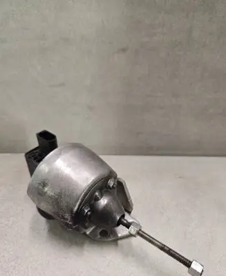 Volkswagen PASSAT B7 Turbo charger electric actuator 306033