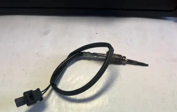 Exhaust gas temperature sensor