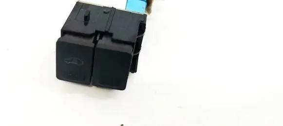 Volvo C30 Alarm switch 30740285