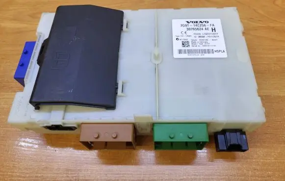 Volvo XC70 Fuse module 7G9T14C256FA 30765624AE 3659AF01125TP