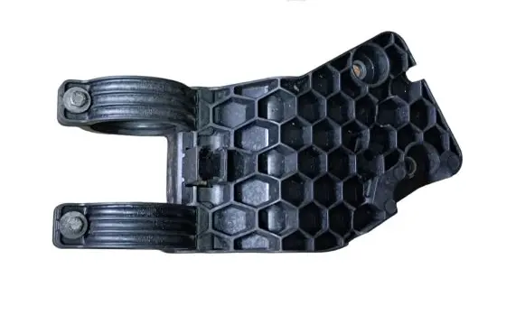 BMW X6 E71 Fuel filter bracket/mount holder 70314607