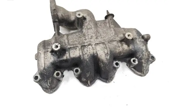 Volkswagen PASSAT B5.5 Intake manifold 038129713AP