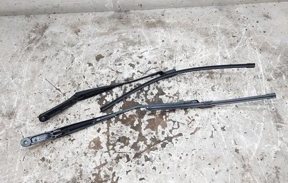 Skoda Octavia Mk4 Windshield/front glass wiper blade 5E8955410RBH 97036203