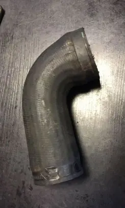 BMW 5 E39 Intercooler hose/pipe 2247967
