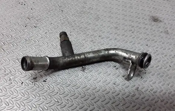 Volvo XC90 Engine coolant pipe/hose