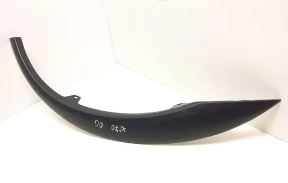 Volvo XC70 Rear fender molding trim 30678046 8620134