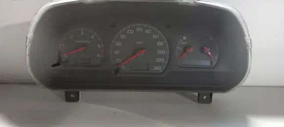 Volvo S40, V40 Speedometer (instrument cluster) 30889706 00W21D5 SW30887756