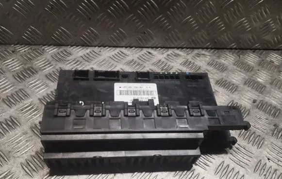 Mercedes-Benz E W211 Fuse box set 2115459401 A2115459401
