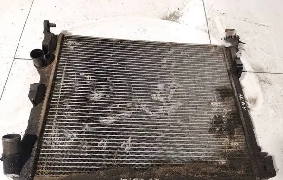 Renault Clio II Coolant radiator