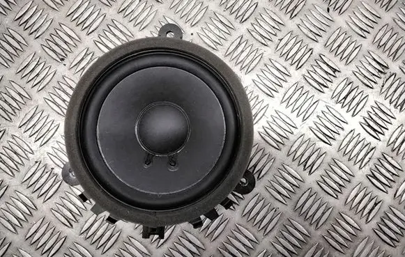 Volvo V70 Front door speaker 30657445