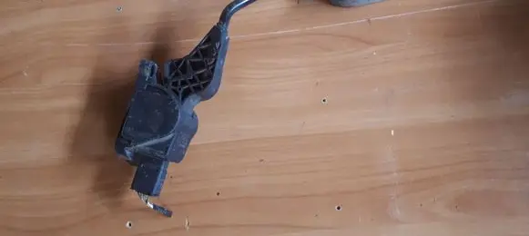 Peugeot Partner Accelerator throttle pedal 9662745380