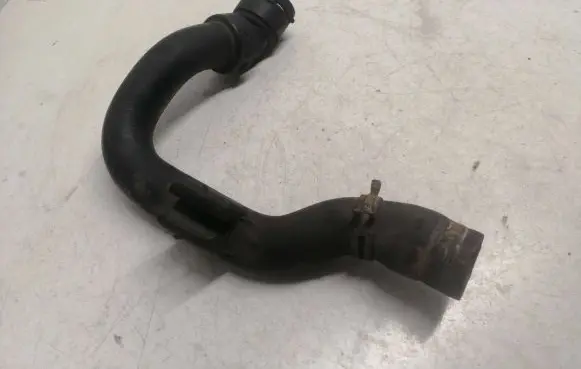 Audi A4 S4 B6 8E 8H Engine coolant pipe/hose 8E0121101C C7H11