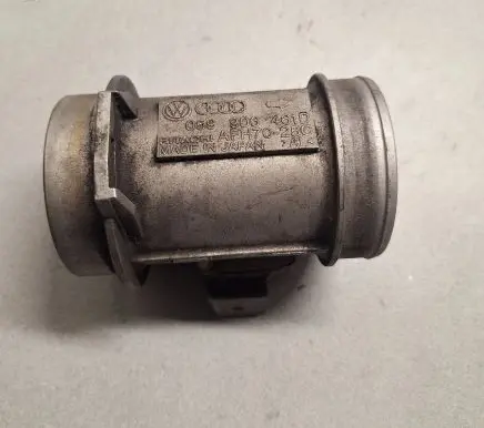 Audi A4 S4 B6 8E 8H Mass air flow meter 059906461D AFH7025C