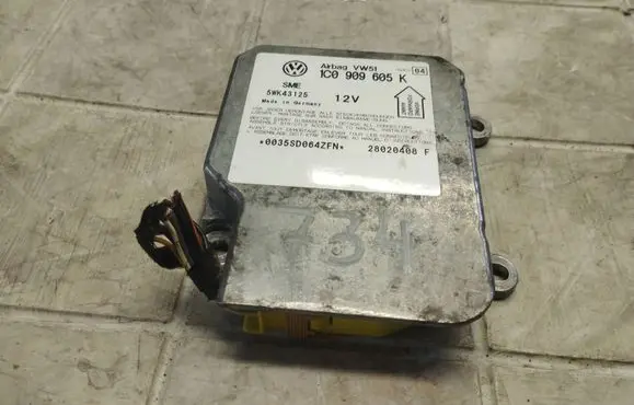Skoda Fabia Mk1 (6Y) Airbag control unit/module 1C0909605K 5WK43125 28020408F