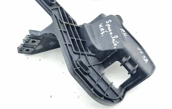 Land Rover Evoque I Fender mounting bracket DC7AB BJ3216A143AA