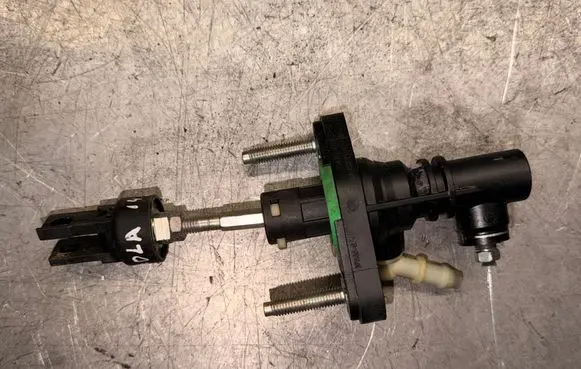 Toyota Corolla E140 E150 Clutch master cylinder 3142002031