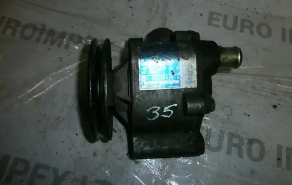 Isuzu Trooper Power steering pump 8943390260