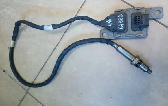 Volkswagen Crafter Lambda probe sensor 04L907805BF NE67882