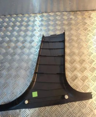 BMW 3 E90 E91 (B) pillar trim (bottom) 7058337 52107010