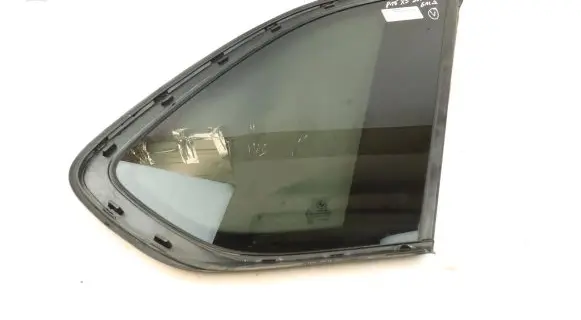 BMW X5 F15 Rear side window 7305772